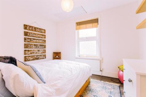 MB_crouch hill_finsbury park_davies davies_43.jpg
