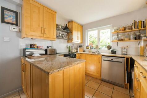 63 Meadowbank, Hitchin-16.jpg