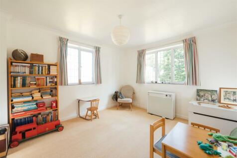 31 Benslow Rise, Hitchin-24.jpg