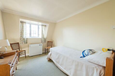 31 Benslow Rise, Hitchin-23.jpg