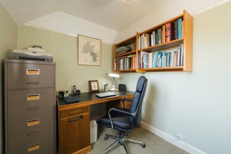 31 Benslow Rise, Hitchin-22.jpg
