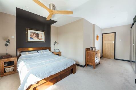 26 Queenswood Drive, Hitchin-39.jpg