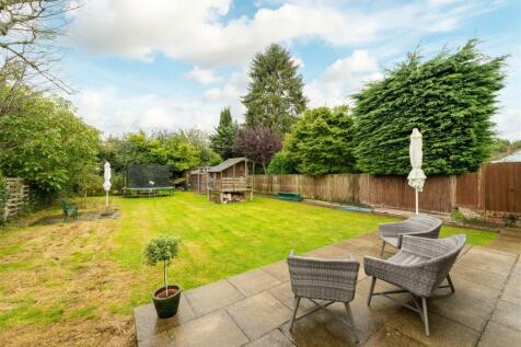 3 Coach Drive, Hitchin-34.jpg