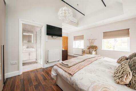 1 Woodside Gardens, Hitchin-17.jpg