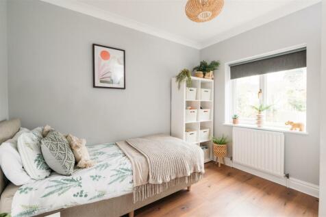 1 Woodside Gardens, Hitchin-21.jpg