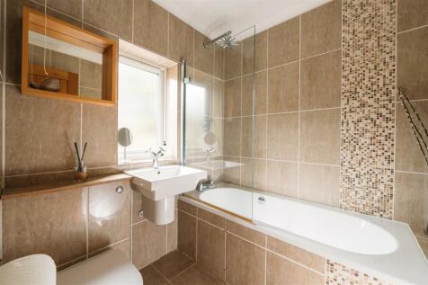 1 Woodside Gardens, Hitchin-22.jpg