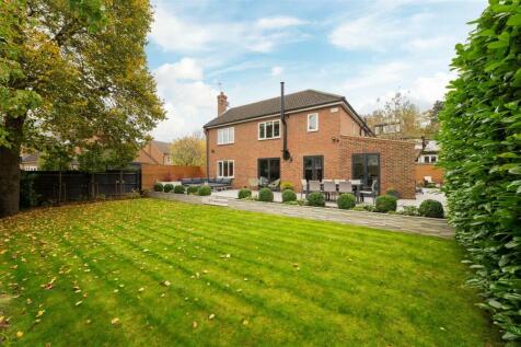 1 Woodside Gardens, Hitchin-49.jpg