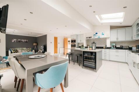 1 Woodside Gardens, Hitchin-37.jpg