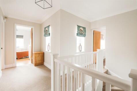1 Woodside Gardens, Hitchin-20.jpg