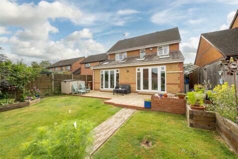 12 Elderberry Drive, Hitchin-36.jpg