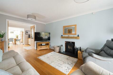 12 Elderberry Drive, Hitchin-05.jpg