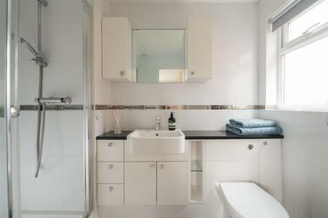 12 Elderberry Drive, Hitchin-28.jpg