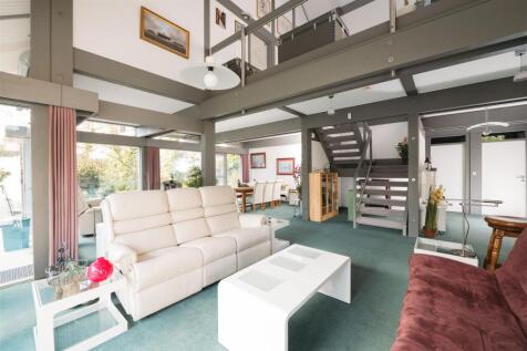 9 Ransoms Close, Hitchin-16.jpg