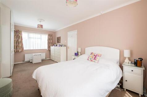 11 Westfield Road, Hitchin-15.jpg