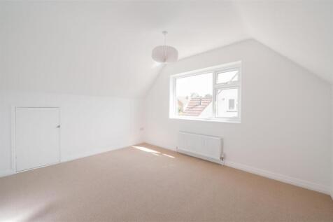 18 Lindsay Avenue, Hitchin-21.jpg