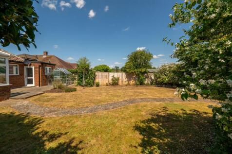 6 Meadow Way, Hitchin-23.jpg