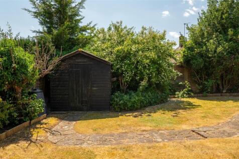 6 Meadow Way, Hitchin-28.jpg