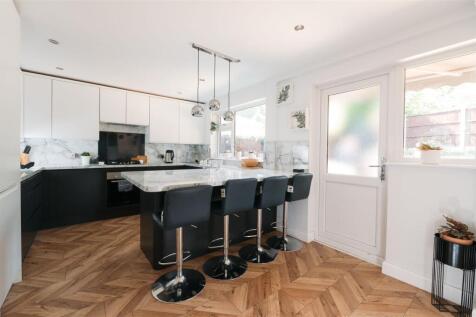 27 Coleridge Close-04.jpg