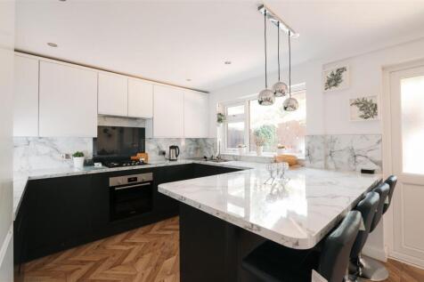 27 Coleridge Close-07.jpg