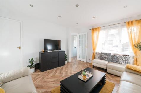 27 Coleridge Close-03.jpg