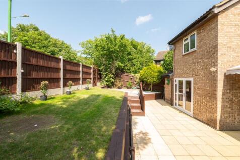 27 Coleridge Close-25.jpg