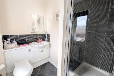 Bedroom 1 En-Suite