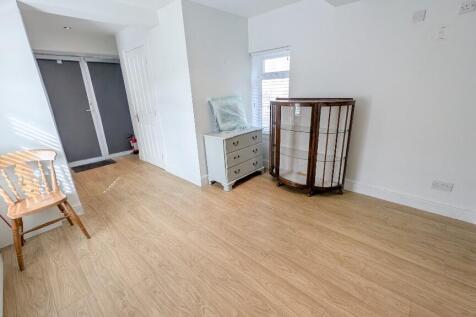 Garage Room