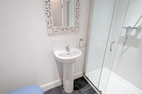 Garage En-suite