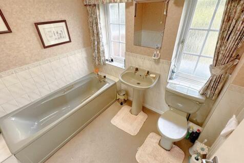 Hem Bath 2.jpg