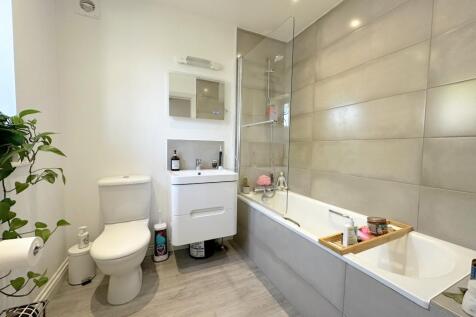 Ground Floor Bathroom