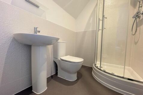 Bedroom two en-suite