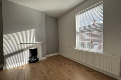 FRONT BEDROOM ONE