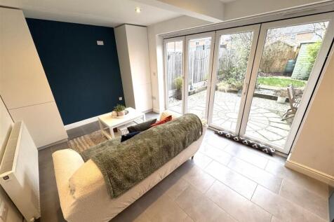 GROUND FLOOR BEDROOM THREE/STUDY/PLAYROOM