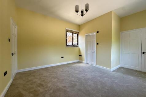 GROUND FLOOR BEDROOM ONE