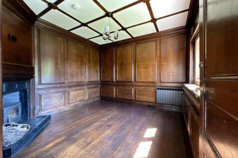 SITTING ROOM