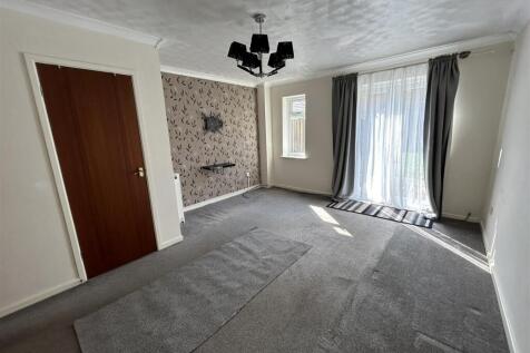 Living Room.JPG