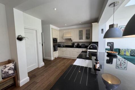 LIVING DINING KITCHEN