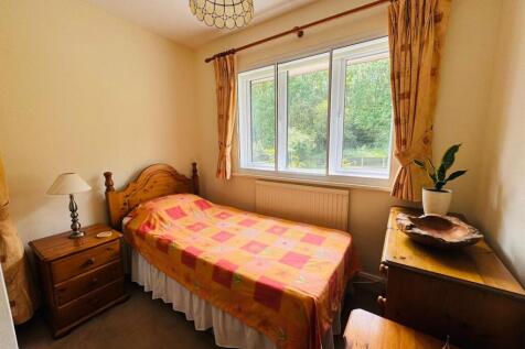 BEDROOM FIVE