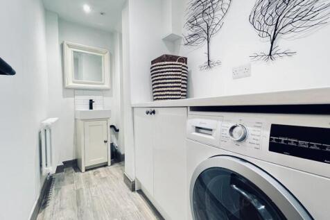 UTILITY ROOM &amp; WC