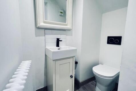 UTILITY ROOM &amp; WC