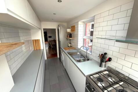 EXTENDED KITCHEN