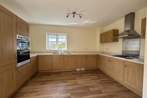 LIVING KITCHEN