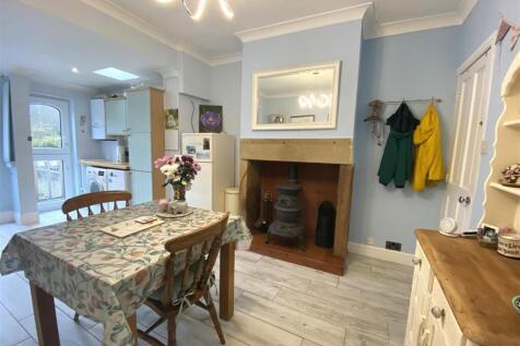 LIVING DINING KITCHEN