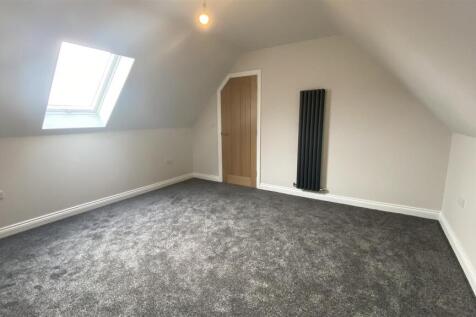 BEDROOM FIVE