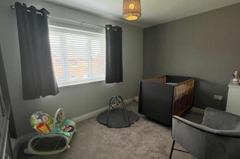 Bed 3.jpg