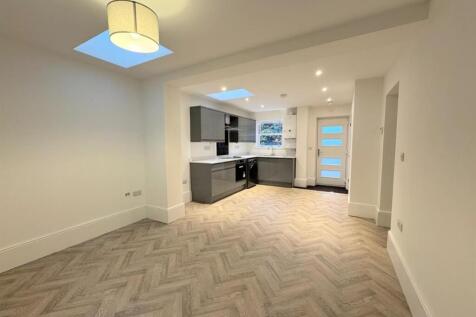 LIVING DINING KITCHEN