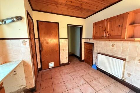 Rear Lobby &amp; WC