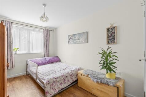 46 Windrush Drive, HP13 7TR-9.jpg