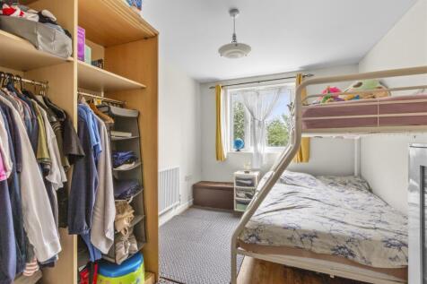 46 Windrush Drive, HP13 7TR-10.jpg