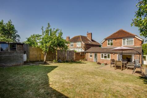 20 West Drive, HP13 6JT-3.jpg